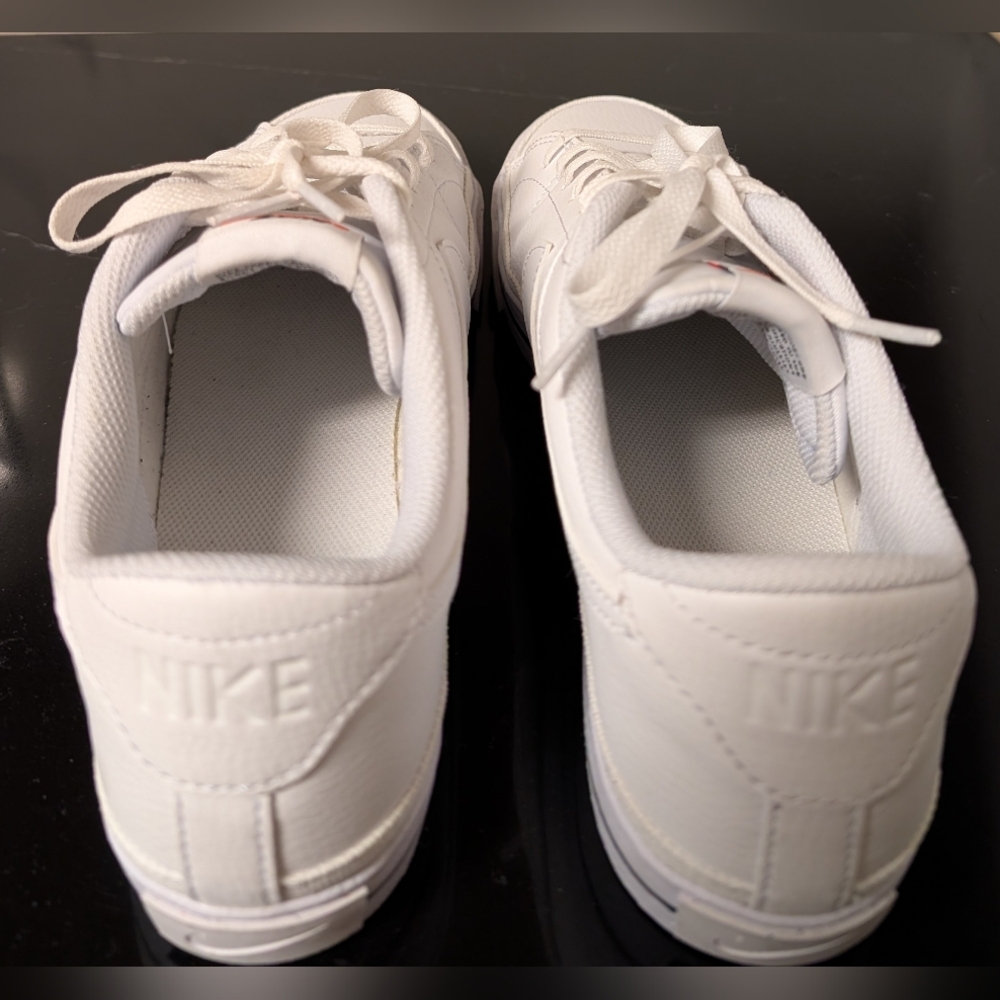 Nike Women's Court Legacy White Sneakers Size 9.5 Like New - Picture 7 of 10